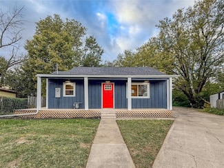 549 W 10th St N, Newton, IA 50208