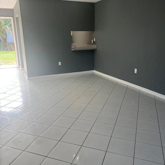 6106 Forest Hill Blvd Unit 102, West Palm Beach, FL 33415