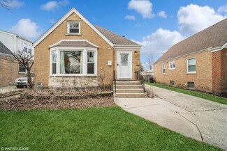 1774 Ash St, Des Plaines, IL 60018