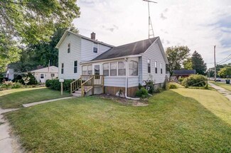 200 Pauquette St, Portage, WI 53901