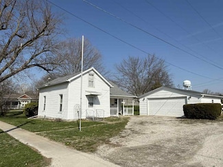114 W Walnut St, Sigourney, IA 52591