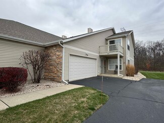 2545 Edgewood Dr, Beloit, WI 53511
