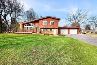 5332 Stark Rd, Sun Prairie, WI 53590