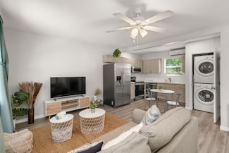 615 SW 14th Ave, Fort Lauderdale, FL 33312