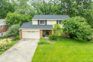 561 Blossomhill Ln, Cincinnati, OH 45224