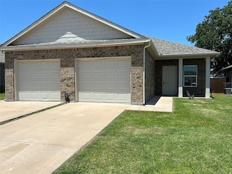 2717 Ginger Ct, Sherman, TX 75092
