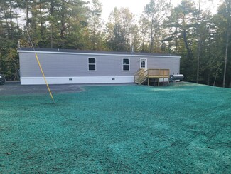 103 Bellsqueeze Rd, Benton, ME 04901