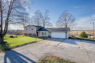 9232 N Gundy Rd, Roanoke, IN 46783