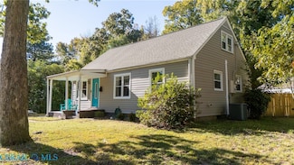 8205 Carlton St, Norfolk, VA 23518