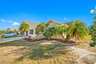 320 Stroll Ln, Sun City Center, FL 33573