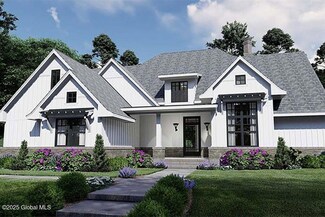 22 Catalina Dr, Milton, NY 12020