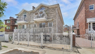 907 Clarence Ave, Bronx, NY 10465