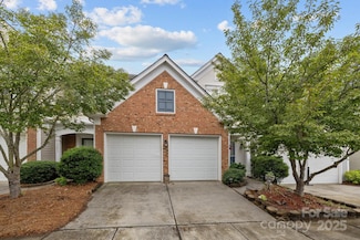 10207 Garmoyle St, Charlotte, NC 28277