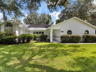 129 W National St, Hernando, FL 34442