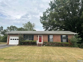 3912 Richland Dr NW, Huntsville, AL 35810
