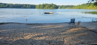 34 Round Lake Ave, Monroe, NY 10950