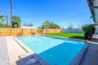 2114 W San Juan Ave, Phoenix, AZ 85015