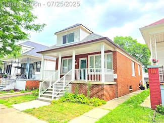 3934 Commor St, HamtraMcK, MI 48212
