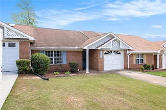 256 Olde Oaks Ln, Riverdale, GA 30274
