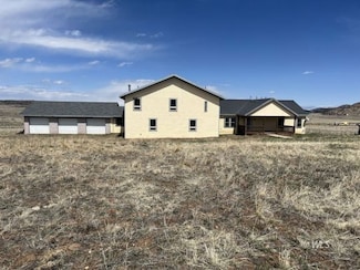 415 Oak Grove Cir, Westcliffe, CO 81252