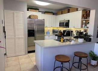 341 W Park Dr Unit 20315, Miami, FL 33172