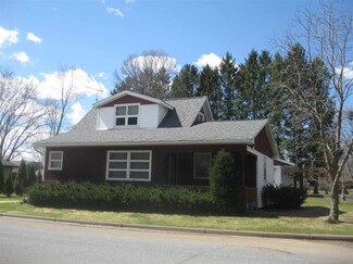 425 Altenberg Ave, Owen, WI 54460
