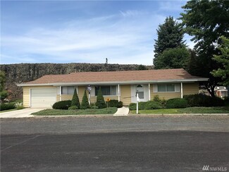 203 NE Cliff Ave, Wilbur, WA 99185