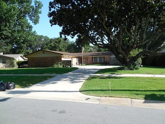 604 Powell Dr NE, Fort Walton Beach, FL 32547