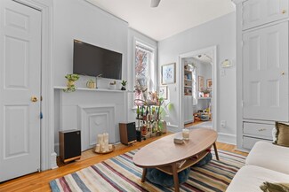 109 Erie St Unit 4L, Jersey City, NJ 07302