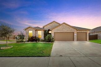 1209 Weeting Ln, Saginaw, TX 76131