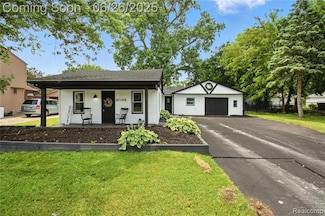 8411 Hugh St, Westland, MI 48185