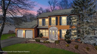 13 Sami Ct, Englishtown, NJ 07726
