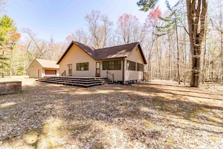 1809 S Badger Ct, Arkdale, WI 54613