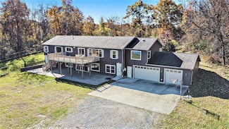 2479 Oakley Rd, Stockbridge, MI 49285