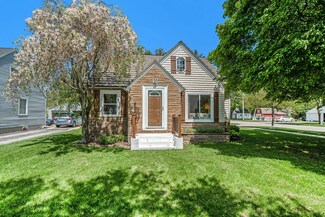 59 E 35th St, Holland, MI 49423