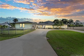 4599 SE Halston Ct, Stuart, FL 34997