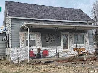 214 W Washington St, Carrier Mills, IL 62917