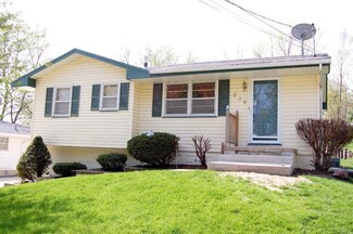 238 Leach Ave, Des Moines, IA 50315