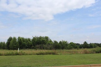 199 Stonegate Dr, Albany, GA 31721