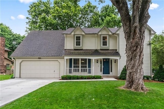16362 W Briarwood Ct, Olathe, KS 66062