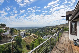 8512 Val Verde Dr, Canoga Park, CA 91304