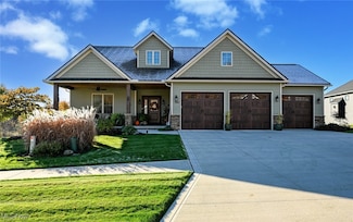 7050 Village Way Dr, Garrettsville, OH 44231