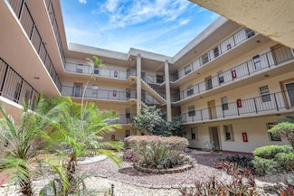2801 Somerset Dr Unit 112, Lauderdale Lakes, FL 33311
