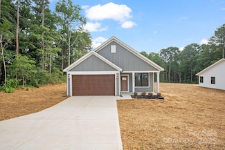 1615 Chambers St, Kannapolis, NC 28083