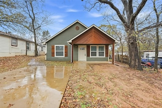 607 E Day St, Denison, TX 75021