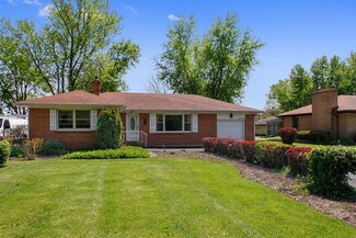 23921 W Grand Ave, Lake Villa, IL 60046