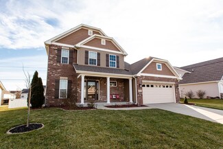 825 Bluff Ridge Ln, Shiloh, IL 62221