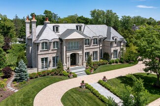 185 Old Green Bay Rd, Winnetka, IL 60093