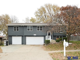 5200 Tipperary Trail, Lincoln, NE 68512