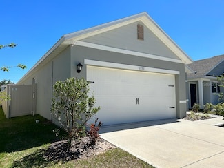 1053 Berry Ln, Davenport, FL 33837